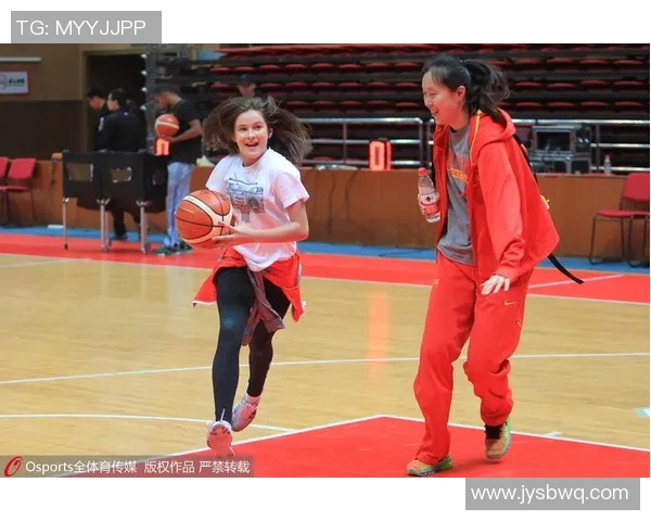 杨娜独家分享篮球心得与技巧助你提升球技的秘密解析
