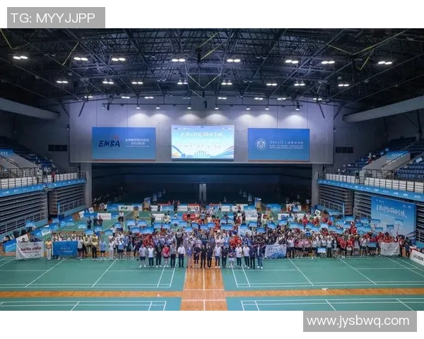 羽毛球的梦想与坚持：上海羽毛球队成长历程的真实记录与反思