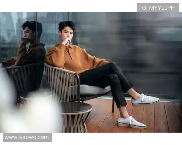 足球明星机场时尚秀西装搭配尽显风采与魅力 足球明星机场时尚秀西装搭配尽显风采与魅力